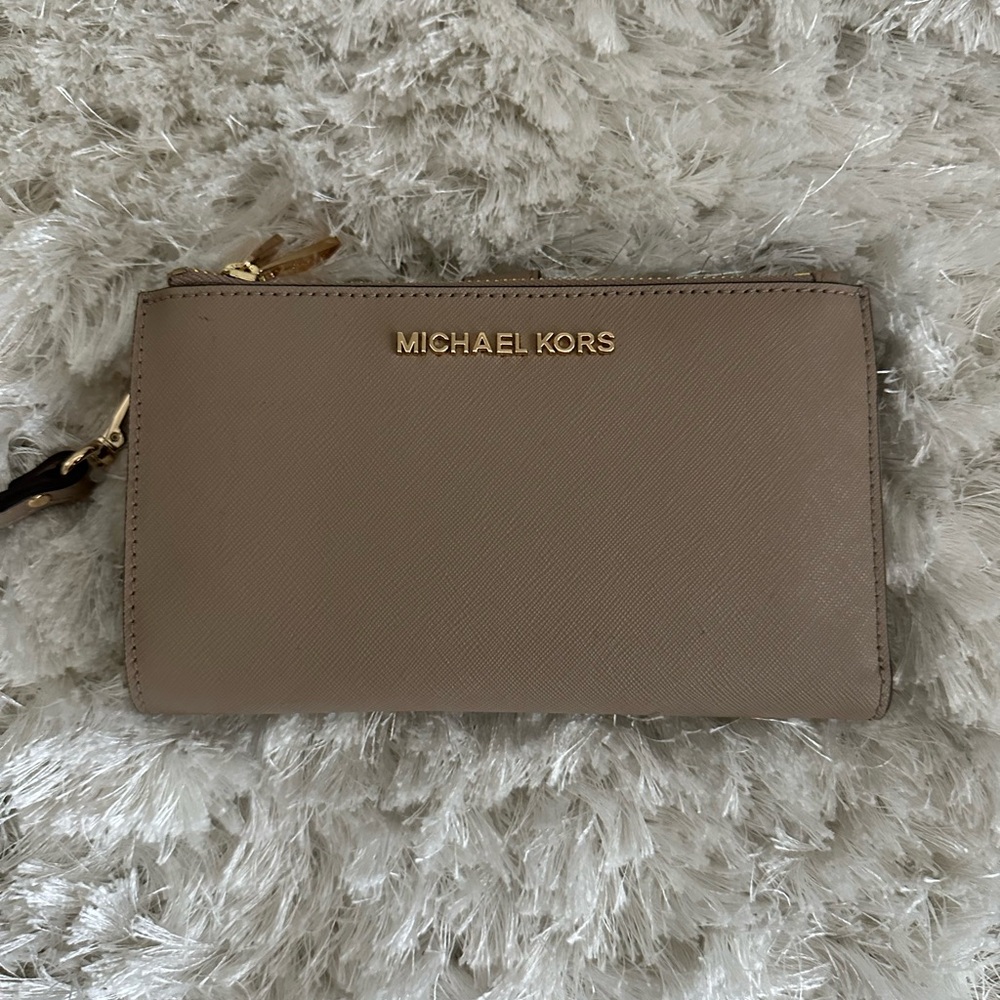 Michael Kors Jet Set Wallet